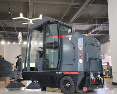 駕駛式掃地機(jī) 駕駛式掃地機(jī)
